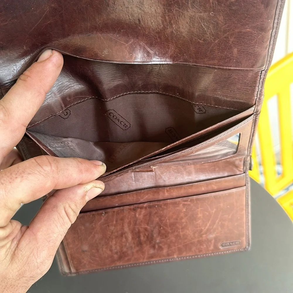 Vintage leather coach wallet - Picture 4 of 5